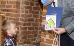 Wręczenie nagród i wyróżnień w konkursie na Kartkę Bożonarodzeniową