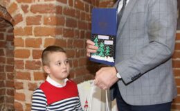 Wręczenie nagród i wyróżnień w konkursie na Kartkę Bożonarodzeniową