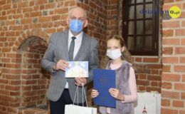Wręczenie nagród i wyróżnień w konkursie na Kartkę Bożonarodzeniową