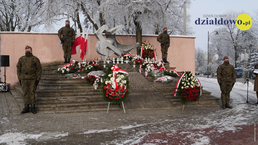 Dzień Pamięci Ofiar Obu Totalitaryzmów Dzień Pamięci Ofiar Obu Totalitaryzmów