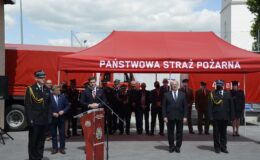 Dzień Strażaka w Działdowie. Podziękowania, odznaczenia, awanse i ślubowanie