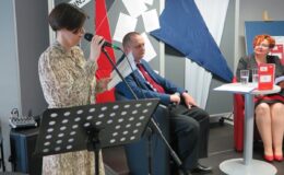 „Alfa Centauri” pierwszy autorski tomik wierszy Pawła Kamińskiego