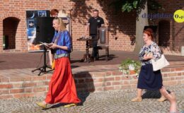 Kolorowe wiersze Bogumiły Stachowiak w interpretacji Magdaleny Warzechy [zdjęcia]