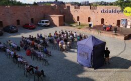 Kolorowe wiersze Bogumiły Stachowiak w interpretacji Magdaleny Warzechy
