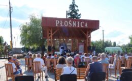 Spotkanie z Lidią Sadową i Edwinem Kłosowskim w ramach Powiatowych Wieczorów z Poezją