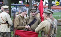 Żywa lekcja historii – piknik i spektakl [zdjęcia, filmy]