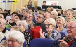 Pełna widownia na przedstawieniu „Czekoladki”