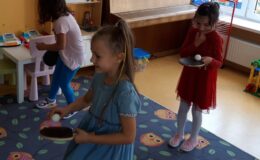 Nauka gry w tenisa w Przedszkolu nr 3 w Działdowie