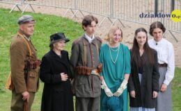 Żywa lekcja historii – piknik i spektakl