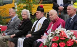 Odsłonięcie odrestaurowanego pomnika na terenie byłego obozu Soldau w Działdowie