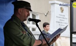Odsłonięcie odrestaurowanego pomnika na terenie byłego obozu Soldau w Działdowie