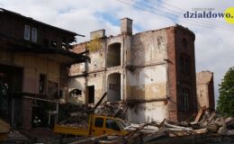 Trwają prace zabezpieczające budynek obozu