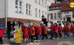 Marsz robotów, czyli „Robo-marsz” w naszej bibliotece