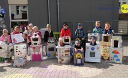 Marsz robotów, czyli „Robo-marsz” w naszej bibliotece