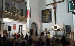 „Zaduszki Poetyckie” z Elżbietą Szczepkowska i Andrzejem Malesą