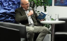 A wiatr otwiera drzwi ciszy, niech trwa i nie minie…. Promocja najnowszego tomu wierszy poetki Anny Barbary Czuraj-Struzik