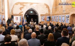 Uroczyste odsłonięcie pamiątkowej tablicy i występ Orkiestry Symfonicznej Filharmonii Warmińsko-Mazurskiej