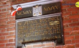 Uroczyste odsłonięcie pamiątkowej tablicy i występ Orkiestry Symfonicznej Filharmonii Warmińsko-Mazurskiej