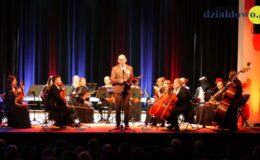 Uroczyste odsłonięcie pamiątkowej tablicy i występ Orkiestry Symfonicznej Filharmonii Warmińsko-Mazurskiej