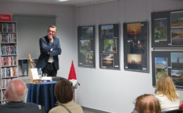 Wojciech Kass gościł w naszej bibliotece