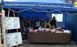 Świąteczne spotkanie przy ratuszu