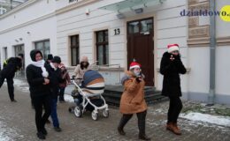 Sztafeta z Mikołajem przeszła ulicami Działdowa