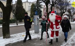 Sztafeta z Mikołajem przeszła ulicami Działdowa