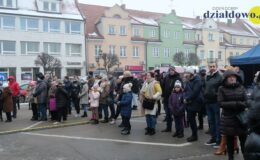 Świąteczne spotkanie przy ratuszu