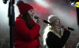Świąteczne spotkanie przy ratuszu