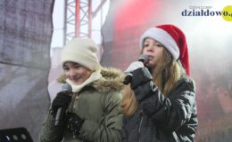 Świąteczne spotkanie przy ratuszu