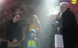 Świąteczne spotkanie przy ratuszu