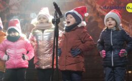 Świąteczne spotkanie przy ratuszu