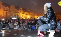 Świąteczne spotkanie przy ratuszu