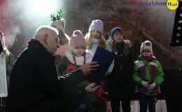 Świąteczne spotkanie przy ratuszu