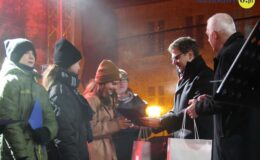Świąteczne spotkanie przy ratuszu