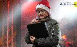 Świąteczne spotkanie przy ratuszu