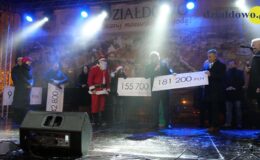 Świąteczne spotkanie przy ratuszu