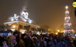 Świąteczne spotkanie przy ratuszu