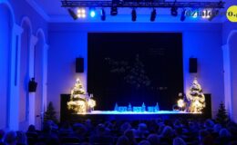 Coraz bliżej święta – koncert wokalistów Miejskiego Domu Kultury