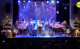Coraz bliżej święta – koncert wokalistów Miejskiego Domu Kultury