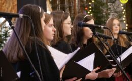 Koncert kolę „Daj nam Boże Dziecię, pokój na tym świcie”