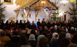 Koncert kolę „Daj nam Boże Dziecię, pokój na tym świcie”