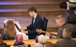 Koncert kolę „Daj nam Boże Dziecię, pokój na tym świcie”