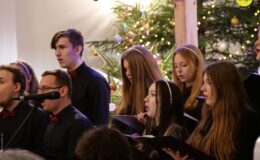 Koncert kolę „Daj nam Boże Dziecię, pokój na tym świcie”