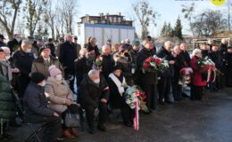Dzień Pamięci Ofiar obu totalitaryzmów na Warmii i Mazurach