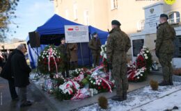 Dzień Pamięci Ofiar obu totalitaryzmów na Warmii i Mazurach