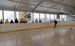 Ferie na łyżwach z MOSiRem