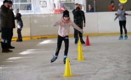 „Czwórka” zwyciężyła w II Wieloboju łyżwiarskim