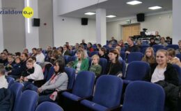 Heheszki na scenie – „Opowieść o Dziewczynce-Wiewiórce”