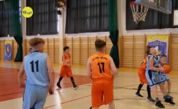 Trójka Mistrzem Działdowa w mini koszykówce chłopców